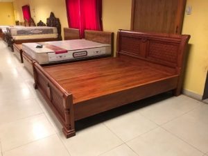 Giường gỗ vân hương