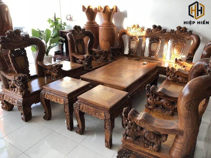 bàn ghế nguyên khối gỗ hương đá tay 16