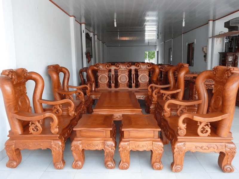 bàn ghế phòng khách nên dùng gỗ gì